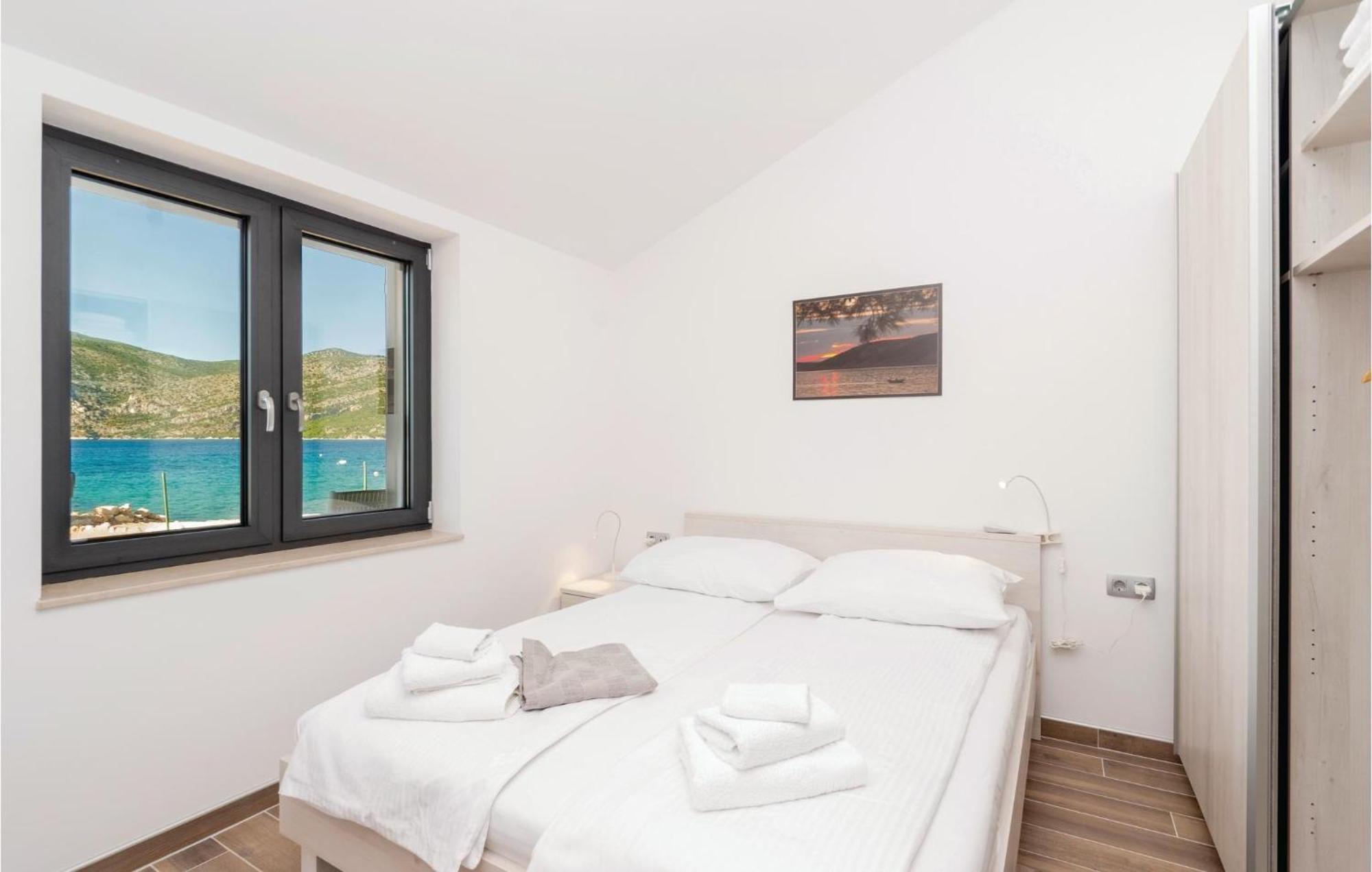 Nice Home In Kneze With Wifi Pupnat Exterior photo