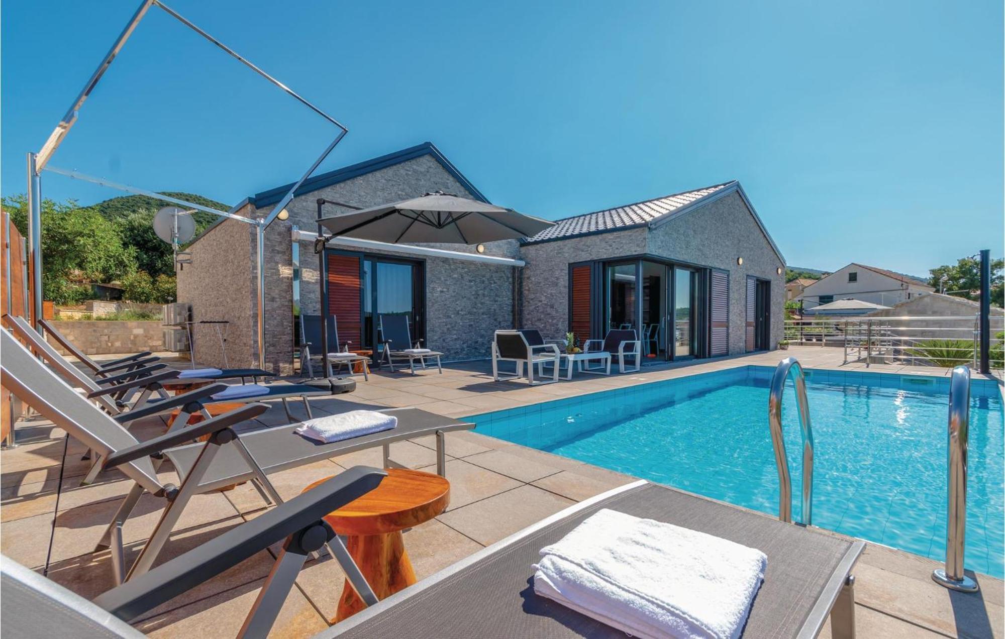 Nice Home In Kneze With Wifi Pupnat Exterior photo