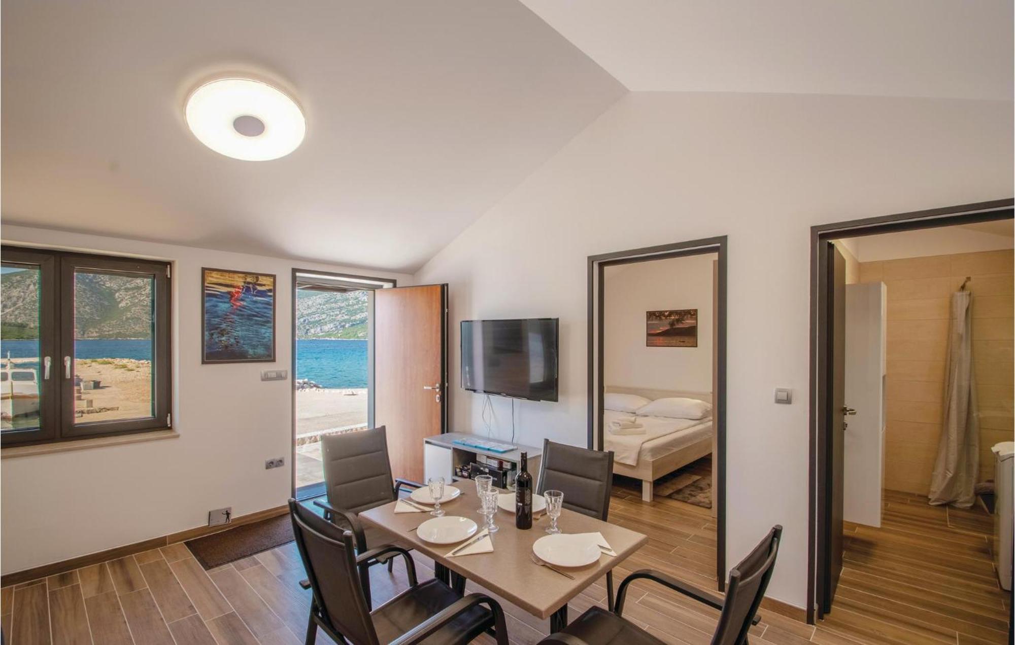 Nice Home In Kneze With Wifi Pupnat Exterior photo